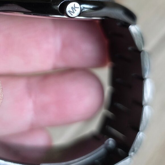 FREE WATCH@! Micheal Kors Slim Runway Black Dial & Bracelet M3221 main image 4